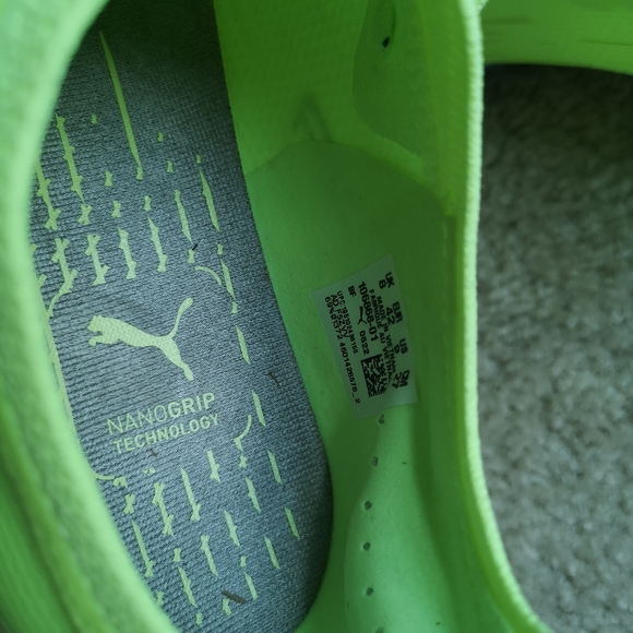 Athletic_Shoes